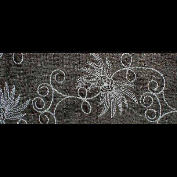 4 Yards Casablanca Embroidered Floral Linen Color Silver Gray Fabric - Picture 5 of 7